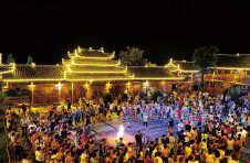 湖南省怀化市利用古色、绿色、红色旅游资源推动文旅产业高质量发展