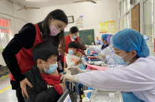 娄底市娄星区：有序推进学生疫苗接种 共筑全民免疫屏障