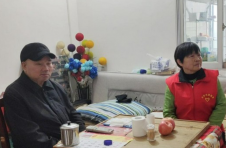 袁复兰：关爱弱势群体 为群众做实事