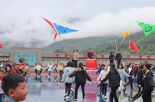 龙山：特色为笔，书写乡村教育精彩画卷