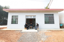 湖南浏阳：告别“忧心房” 住进“舒心房”