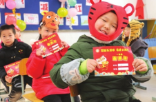 局长谈“双减”：芙蓉区为“双减”做了什么，让5万学子“人人学会游泳”，课堂内外充满乐趣