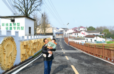 淳口镇羊古村：融入产业特色，浮雕“画”出美丽屋场