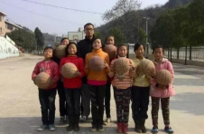 “湖南省教书育人楷模”张琼琼：托起篮球梦想的“大山教练”