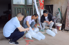 湖南双牌：绿色防控有妙招 田间“诱捕器”围歼二化螟