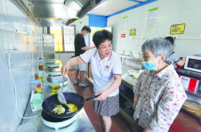 株洲市渌口区：医院“共享厨房”烹出“家里”好味道