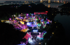 岳阳市南湖新区：点亮城市“夜经济” 焕发文旅新活力