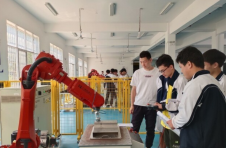 邵东：提高职教办学质量，拓宽学生成才路径